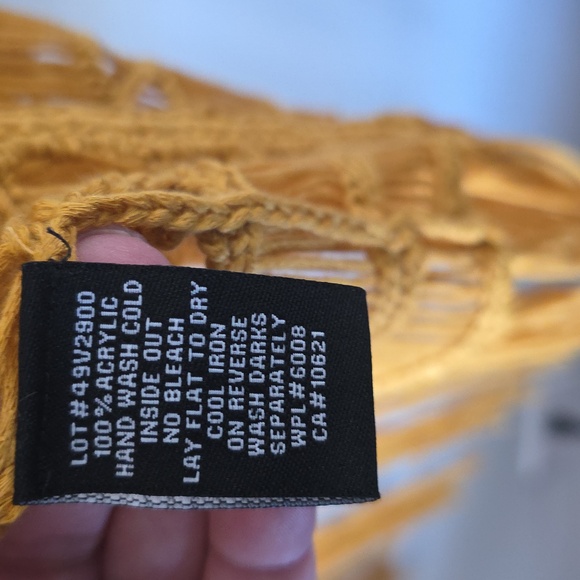 Rock & Roll Cowgirl Mustard Crochet Knitted Bohemian Or Western Vest Shawl NWT - Picture 5 of 8